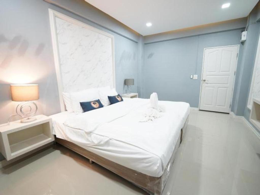 Roomquest Prachin Buri Rojana Si Maha Phot Exterior photo